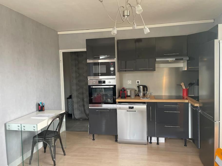 Appartement Lumineux Reims Exterior photo